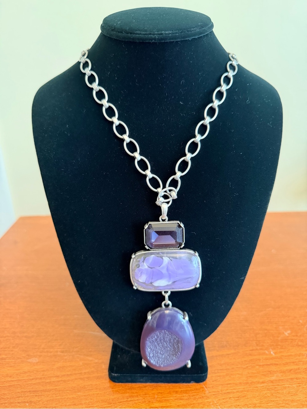 Chico’s Sophie Pendant Necklace Purple Black Silver Tone Statement